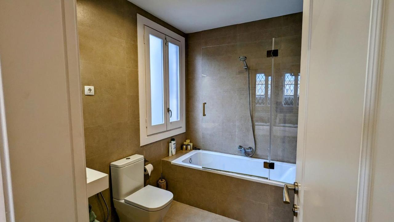 Unique Premium With Sunset Terrace In Born Neighborhood Luxury tent